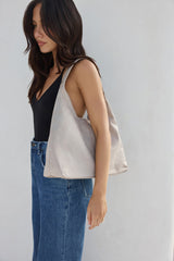 Tammy Schultertasche Mist Suede