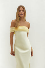Cleo Cove Trägerloses Maxikleid Buttergelb