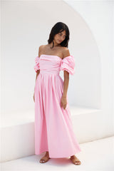 Bella schulterfreies Maxikleid Rosa