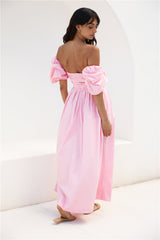 Bella schulterfreies Maxikleid Rosa