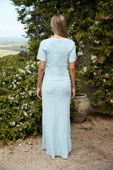 Esther Strickmaxirock Blau