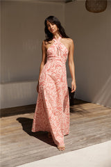 Rosa Maxikleid mit Neckholder und Schattierungen