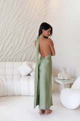 In My Feelings Satin Maxikleid Olive