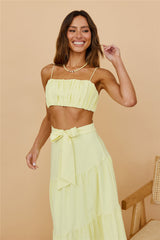 Evolving Heart Crop Top Gelb