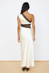 Satin-Maxikleid „Limitless Love“ Champagner