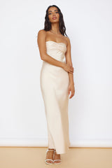 Satinmaxikleid Beige "Start of Something New"
