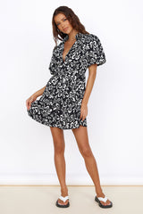 Mystic Sunrise Kleid Schwarz