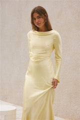 Vergissmeinnicht Satiniertes Maxikleid Butter