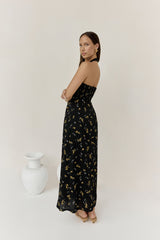 Maxikleid mit Neckholder in Scharlachrot und Schwarz