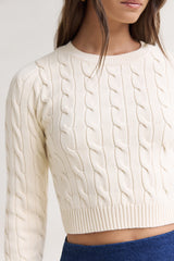 Der exklusive Zopfstrickpullover Cremeweiß
