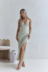 Maxikleid aus Mesh „Far And Away“ Salbeigrün