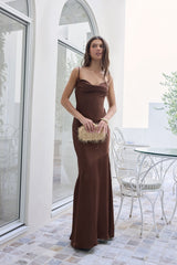 Brilliant Belle Satin-Maxikleid Braun