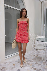 Trägerloses Minikleid „Hold Me Closer“ Rot