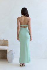 Mesh-Maxikleid „Caught Your Eye“ trägerlos Salbeigrün