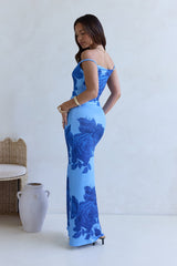 The Darling Edit Off-Shoulder Maxikleid Blau