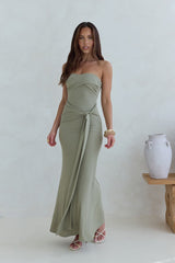 Trägerloses Maxikleid „Follow You“ Salbeigrün