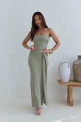 Trägerloses Maxikleid „Follow You“ Salbeigrün