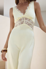 Romantisches Satin-Maxikleid Gelb