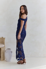Scenic Dreams Mesh Off-Shoulder Maxikleid Navy