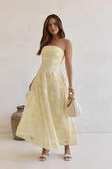 Trägerloses Maxikleid „Cloud Kissed Paths“ Gelb