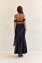 Maxikleid aus Satin mit Off-Shoulder-Trägern „Late Night Dreams“ Navy