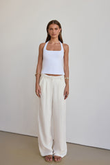 BASE Luxe Rib Simple Silhouette Neckholder-Top Weiß