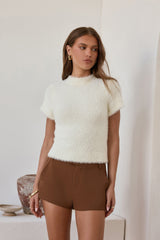 Old Money Hour Flauschiger Kurzarmpullover aus Strick Weiß