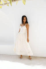 Verzaubertes Nebel Maxikleid Creme