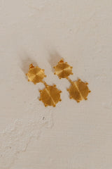 18K vergoldete baumelnde Ohrringe „Blazing Gold“