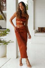 Braunes Crop Top "Needing You"