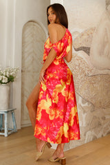 Lakeside Retreat Satin-Maxikleid Rosa