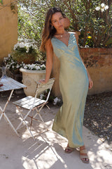 Maxikleid "Young Folks" aus Satin in Salbeigrün