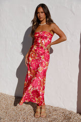 Himbeer-Sommer-Maxikleid mit Blumenmuster