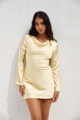 Elegantes Satin-Minikleid für den Abend, Gelb