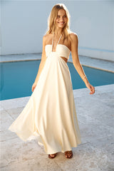 Dance With Me Neckholder Maxikleid Creme